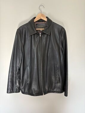 Banana Republic Men’s Black Leather Jacket Size M | Classic Zip-Up Minimalist St